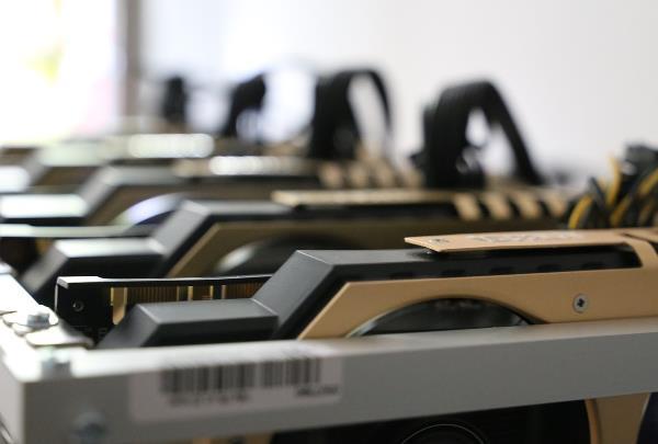 支持DX12的最低顯卡