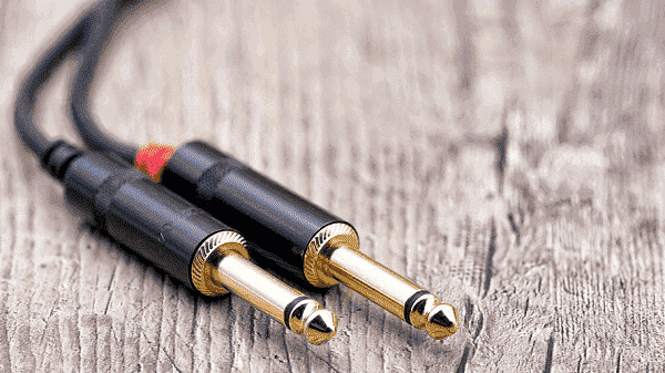 確保揚(yáng)聲器或耳機(jī)連接正確 確保揚(yáng)聲器或耳機(jī)連接正確