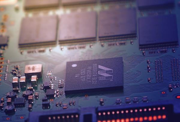 多數(shù)人選i7更合理