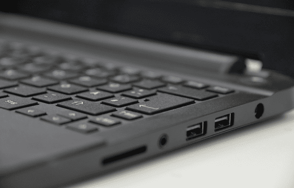 檢查電腦USB接口和數(shù)據(jù)線連接