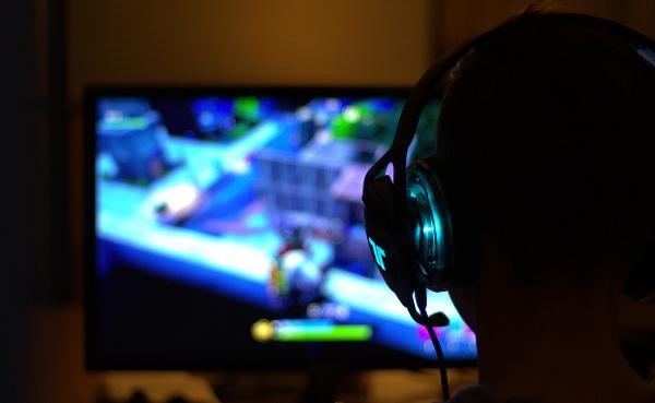 確認(rèn)音頻接口接觸良好