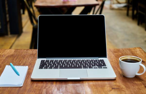 檢查屏幕與主板的排線