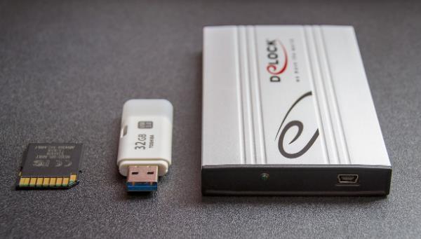安裝 USB 轉(zhuǎn)串口萬能驅(qū)動